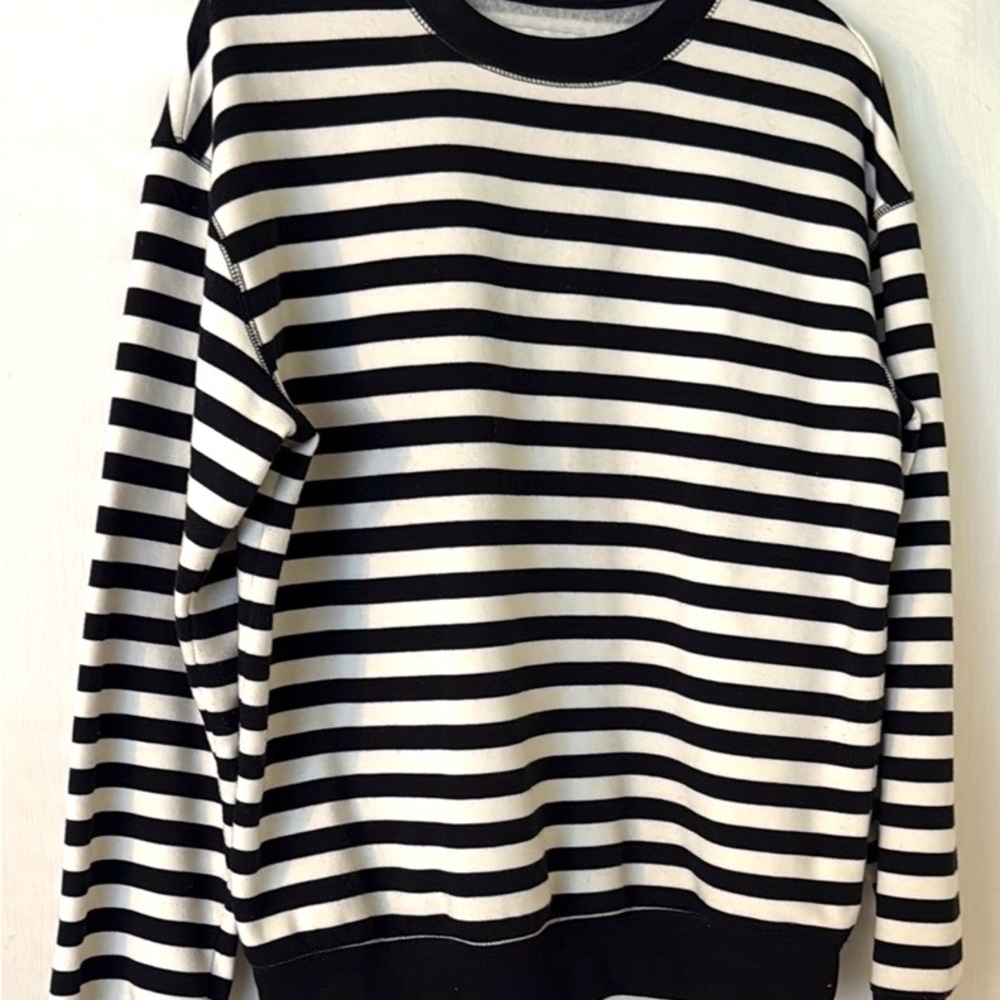 Goodfellow sweatshirt